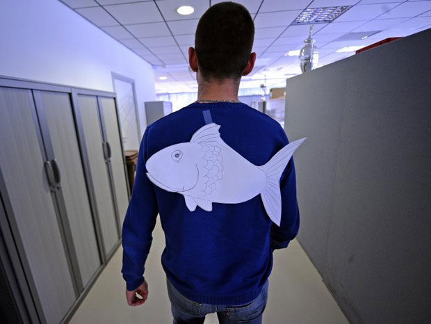 poisson-davril-10-idees-de-blagues-a-faire-a-vos-amis-sur-ordinateur-une