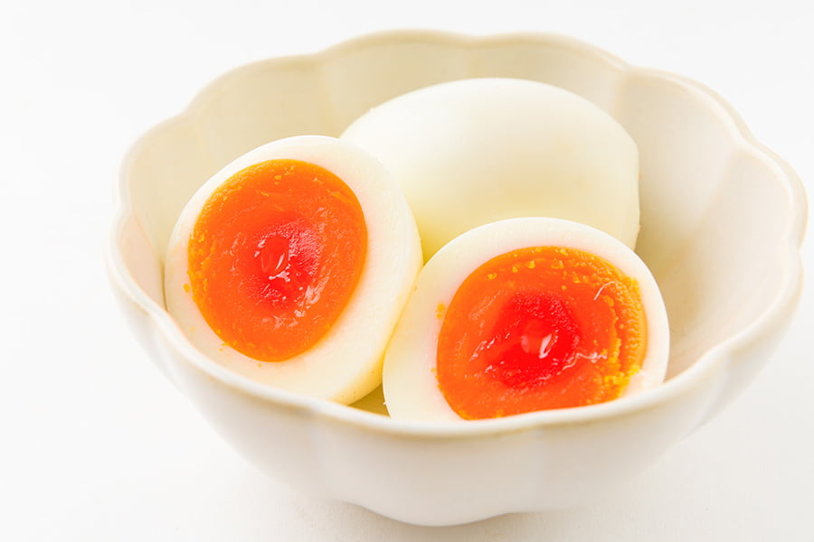 燻製たまご断面