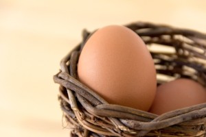 たまごの形には秘密あり！卵の形はなぜ楕円形？