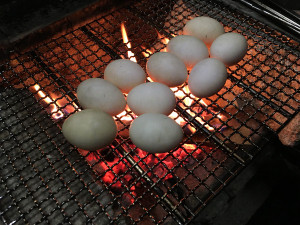 BBQ、炭火焼きをした後に！“焼き卵”を作ってみませんか？
