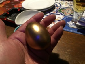 弊社の鶏が金の卵を産みました!